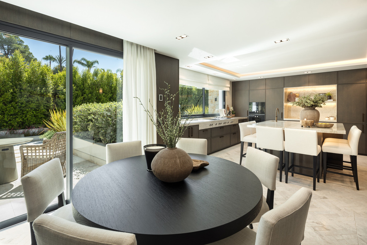 Huis te koop in Las Brisas | 7 slaapkamers H5130388