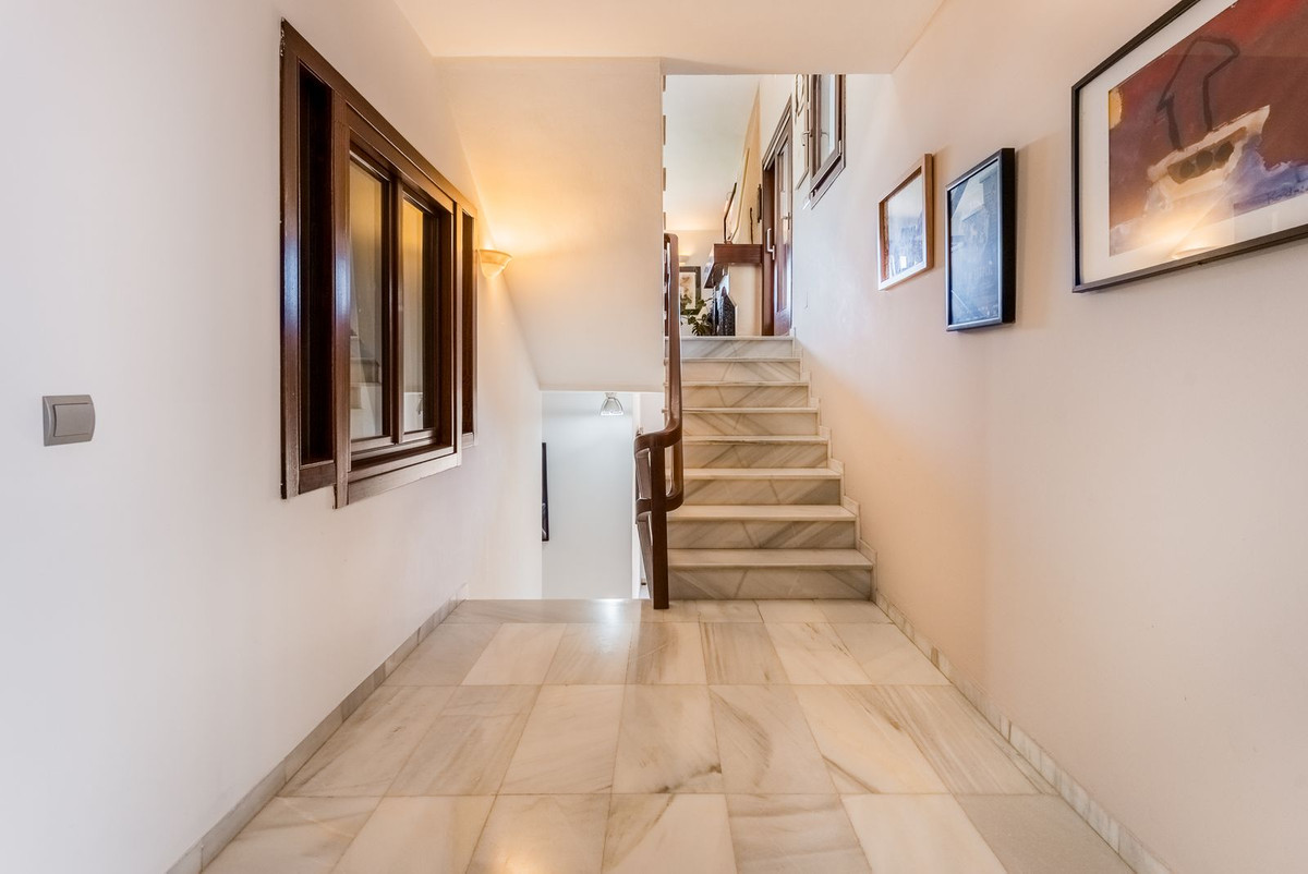 Huis te koop in Las Brisas | 7 slaapkamers H5222131