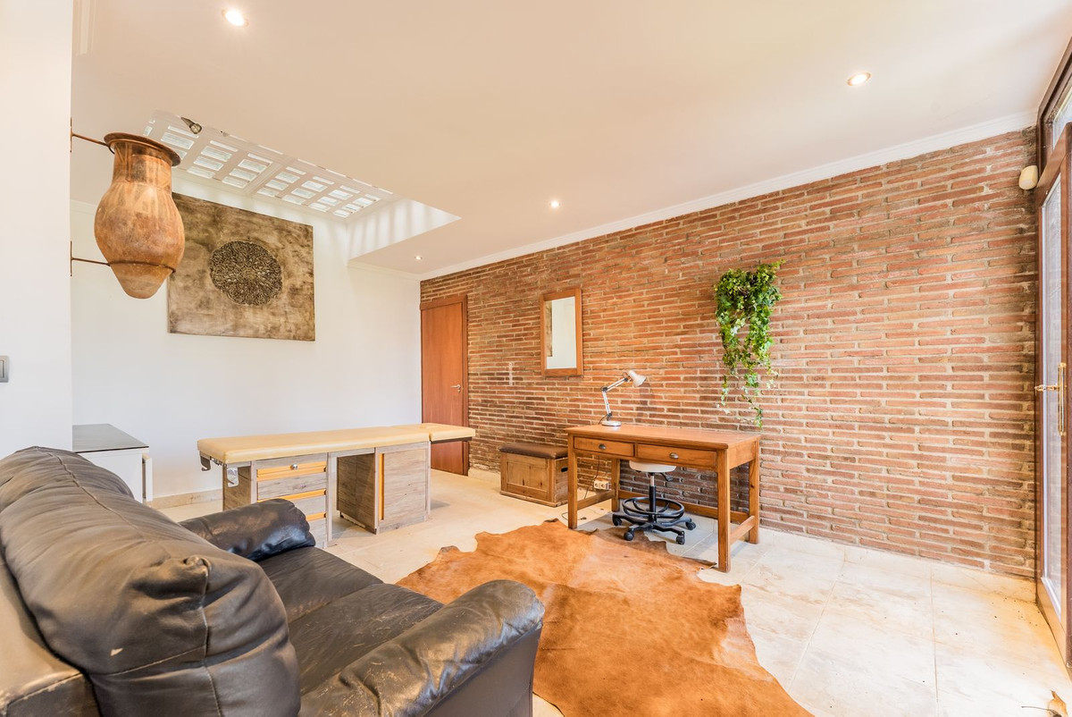 Huis te koop in Las Brisas | 7 slaapkamers H5222131