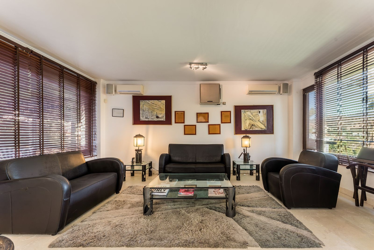 Huis te koop in Las Brisas | 7 slaapkamers H5222131