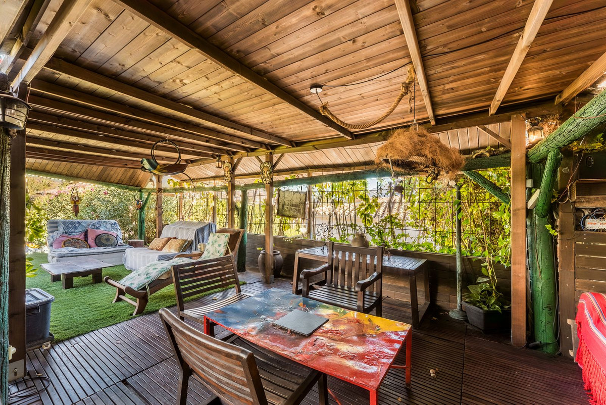 Huis te koop in Las Brisas | 7 slaapkamers H5222131