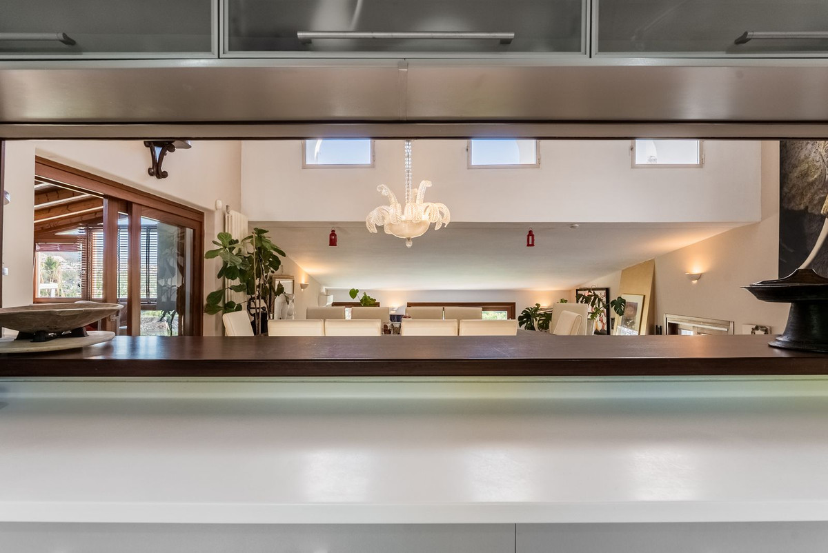 Huis te koop in Las Brisas | 7 slaapkamers H5222131