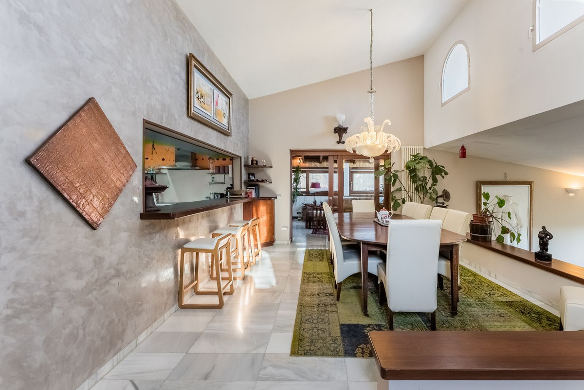 Huis te koop in Las Brisas | 7 slaapkamers H5222131