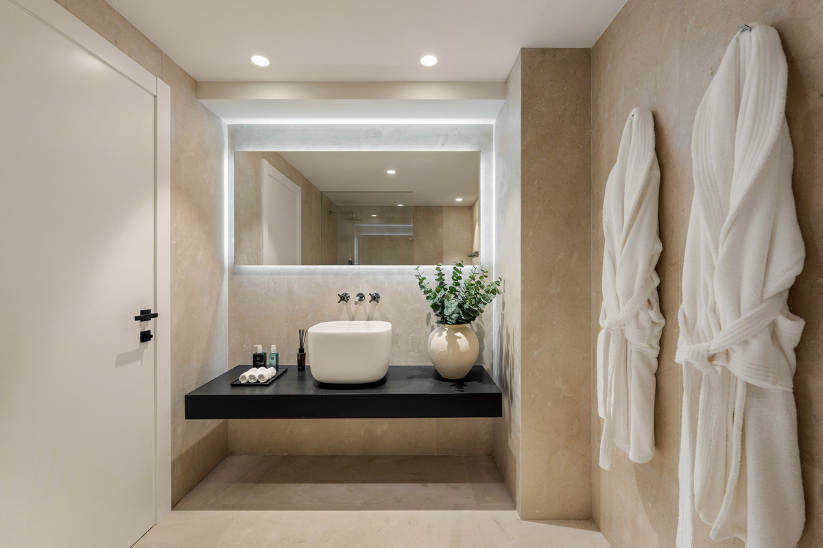 Property main view 44