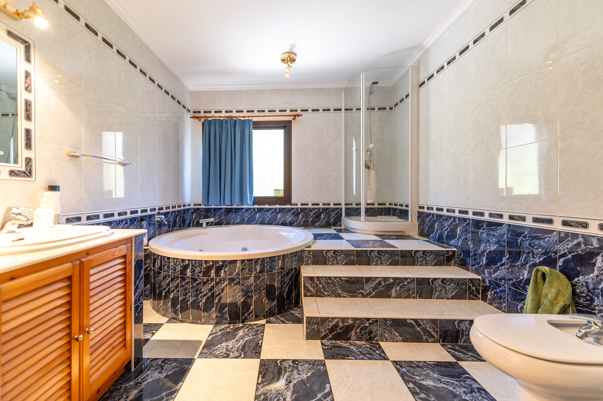 Huis te koop in Las Chapas | 4 slaapkamers H4905580