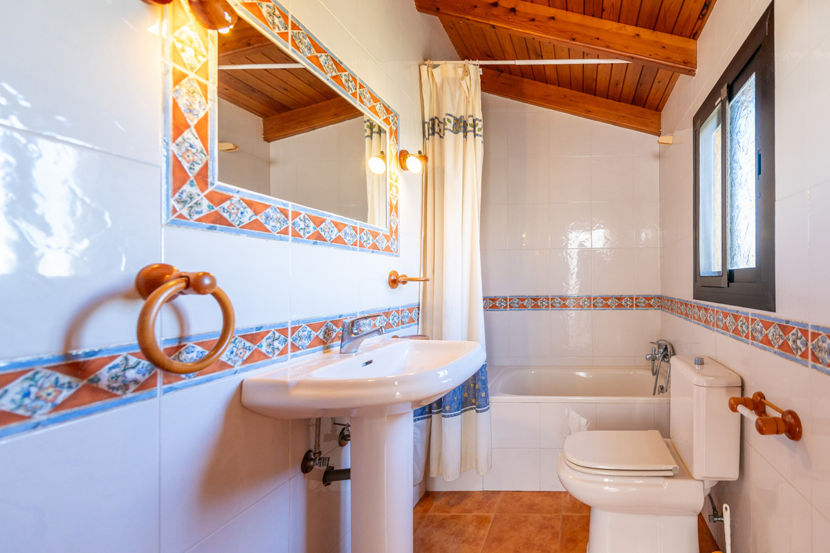 Huis te koop in Las Chapas | 4 slaapkamers H4905580