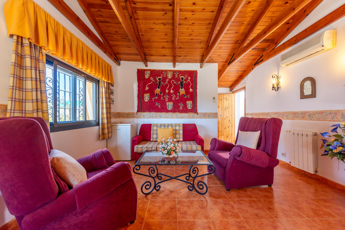 Huis te koop in Las Chapas | 4 slaapkamers H4905580