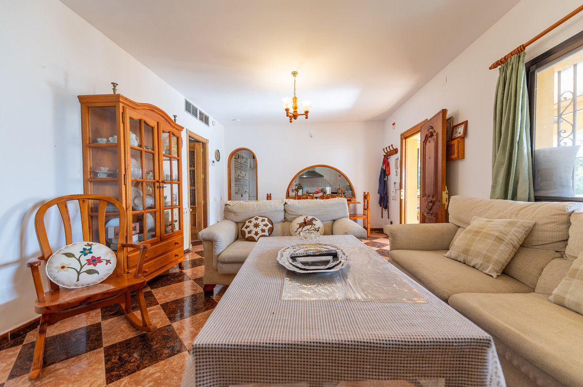 Huis te koop in Las Chapas | 4 slaapkamers H4905580