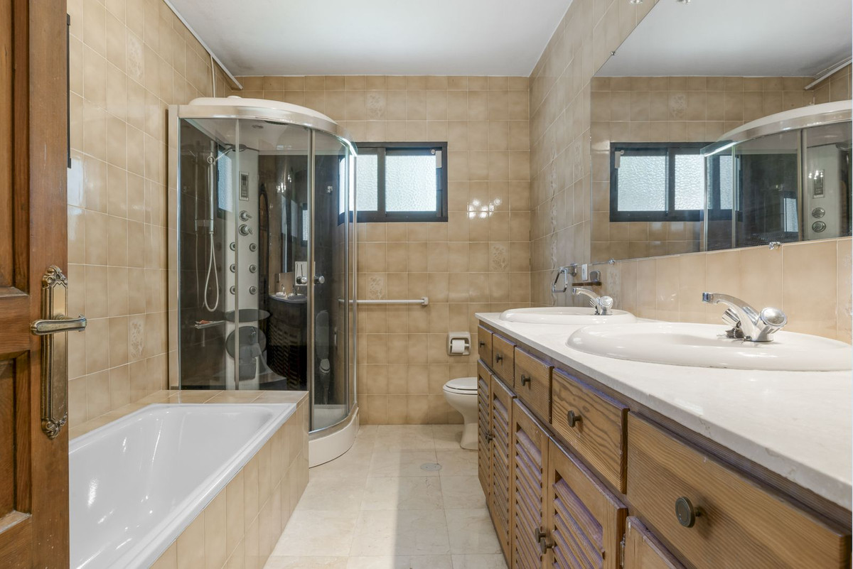 Huis te koop in Las Chapas | 4 slaapkamers H5083273