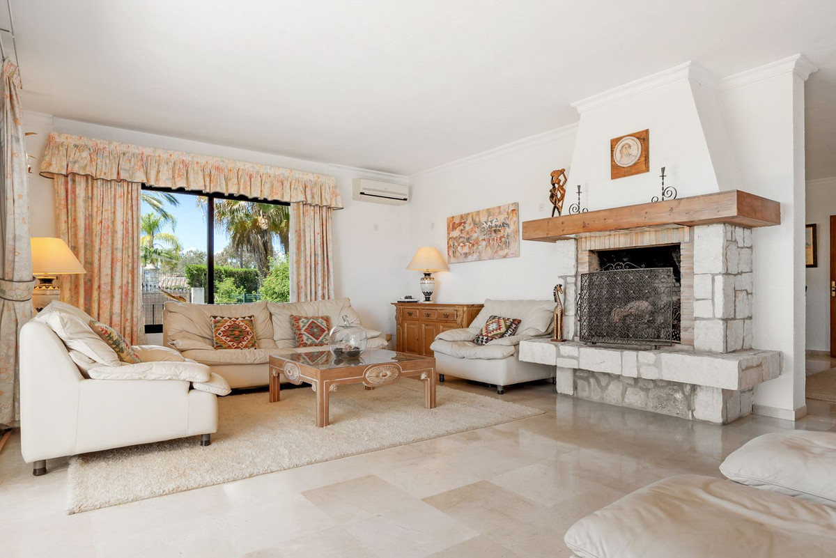 Huis te koop in Las Chapas | 4 slaapkamers H5083273