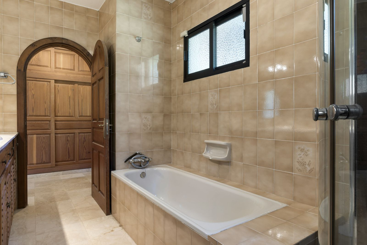 Huis te koop in Las Chapas | 4 slaapkamers H5083273