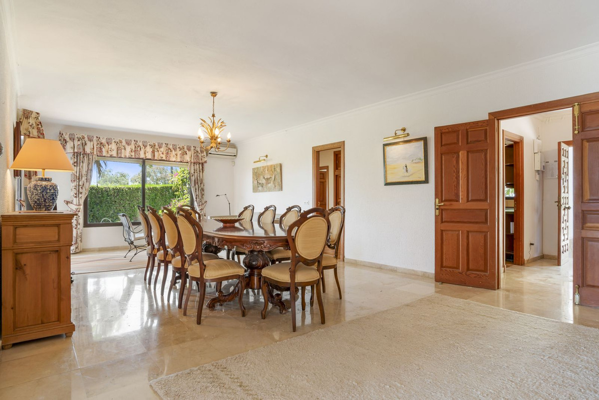 Huis te koop in Las Chapas | 4 slaapkamers H5083273