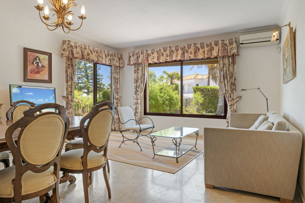 Huis te koop in Las Chapas | 4 slaapkamers H5083273