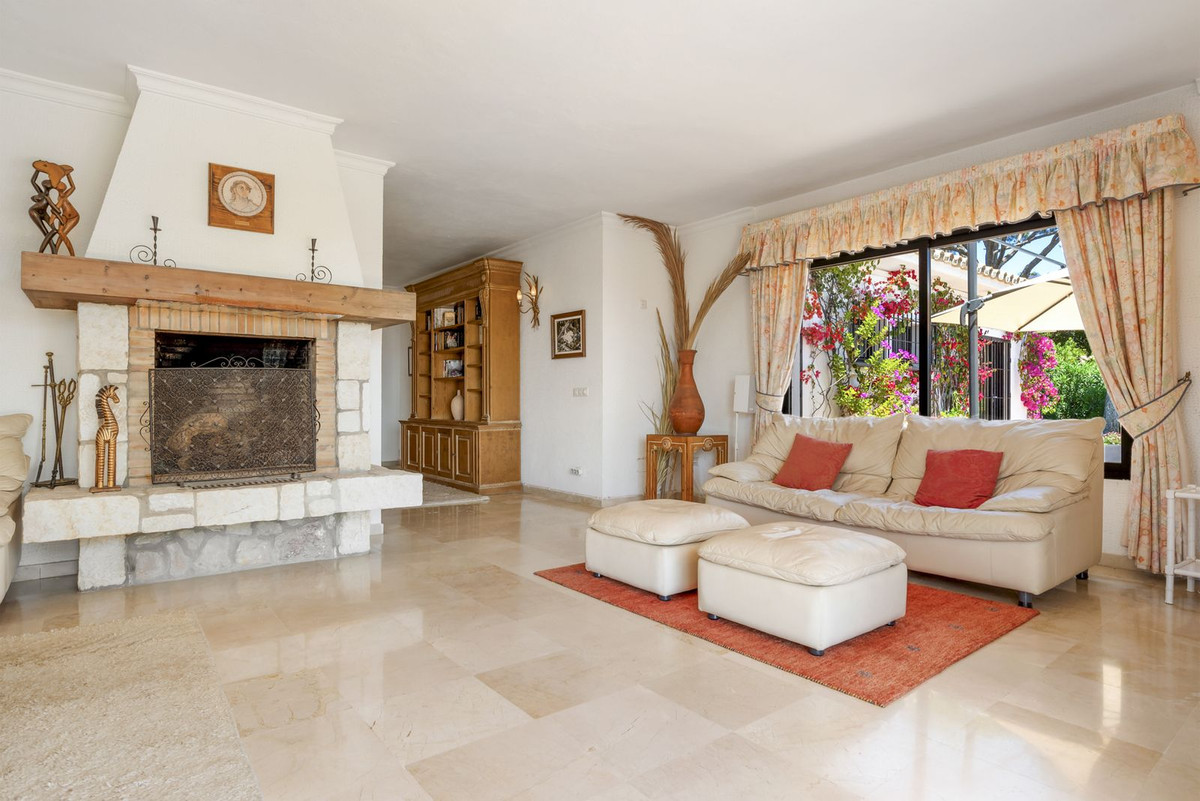 Huis te koop in Las Chapas | 4 slaapkamers H5083273
