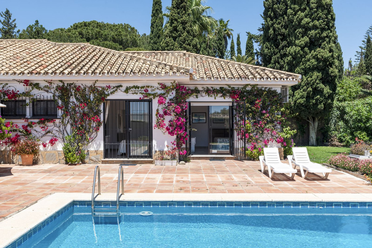 Huis te koop in Las Chapas | 4 slaapkamers H5083273