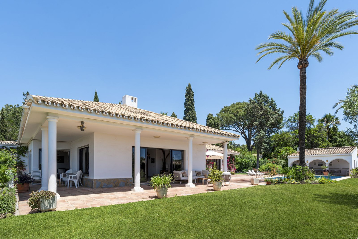 Huis te koop in Las Chapas | 4 slaapkamers H5083273