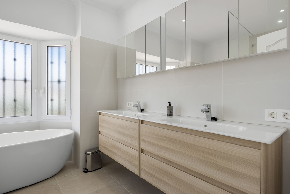 Huis te koop in Las Chapas | 5 slaapkamers H5249194