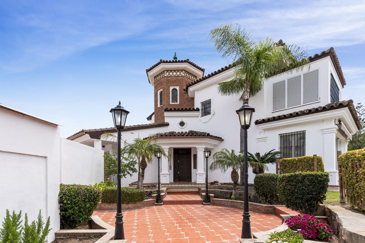 Huis te koop in Las Chapas | 5 slaapkamers H5249194