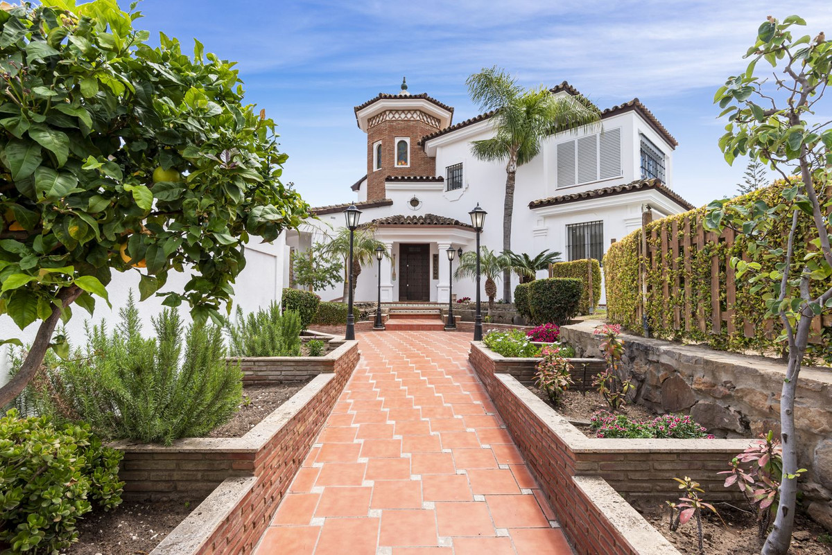 Huis te koop in Las Chapas | 5 slaapkamers H5249194