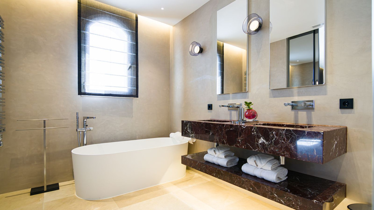 Huis te koop in Las Chapas | 5 slaapkamers H5418007