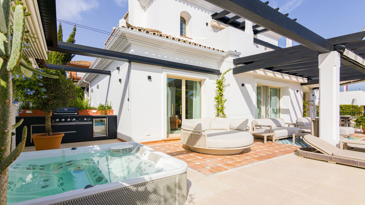 Huis te koop in Las Chapas | 5 slaapkamers H5418007