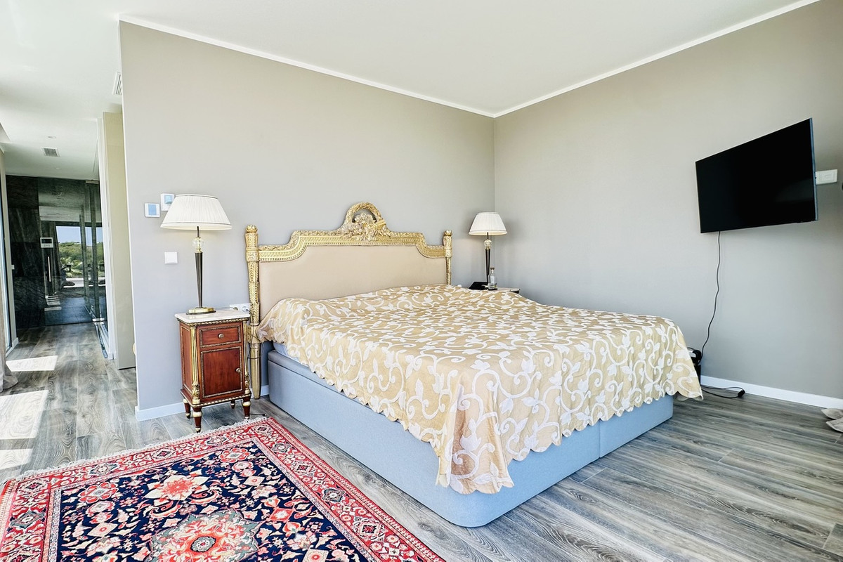 Property main view 44