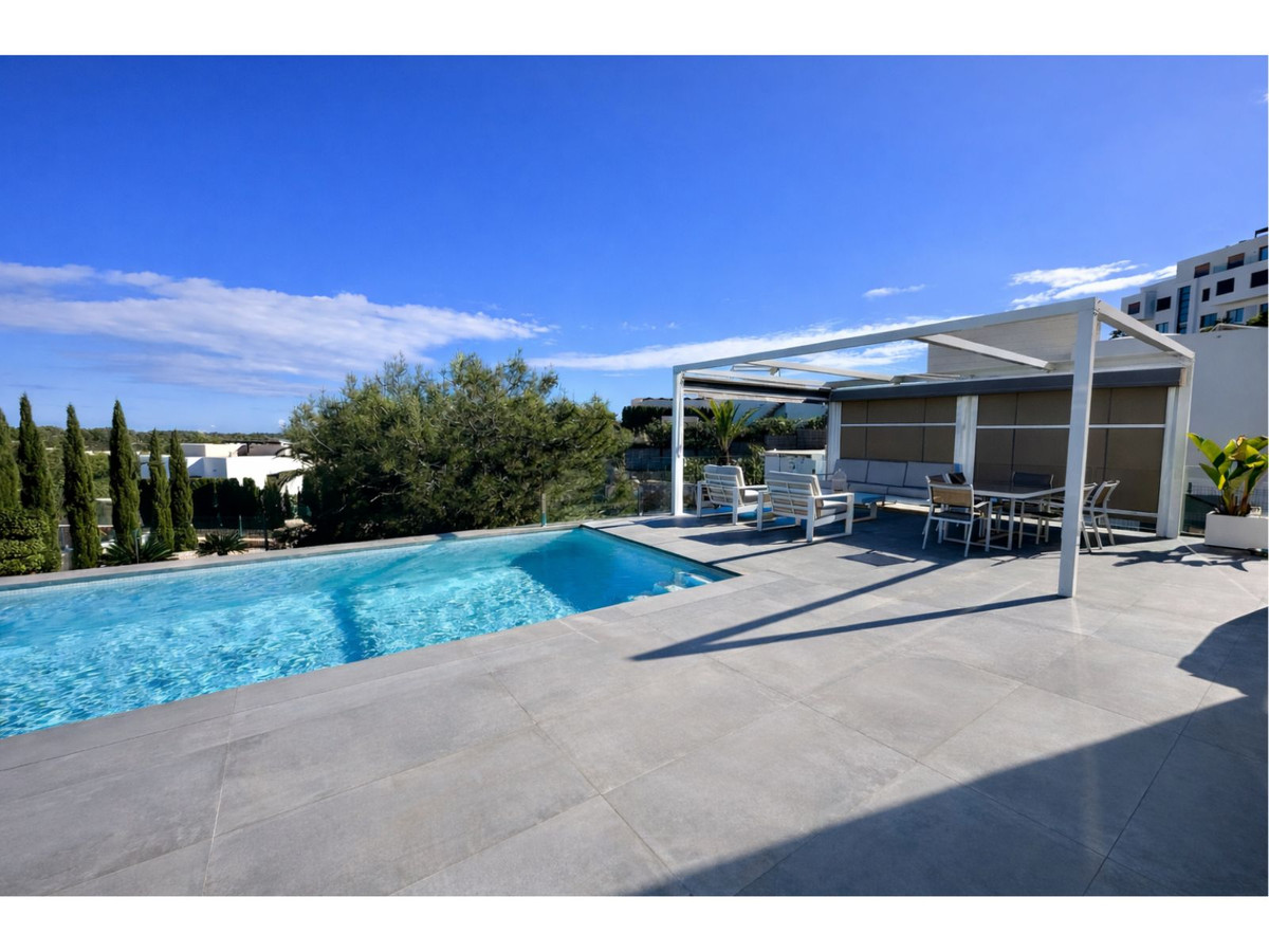 Huis te koop in Las Colinas Golf | 4 slaapkamers H5257588