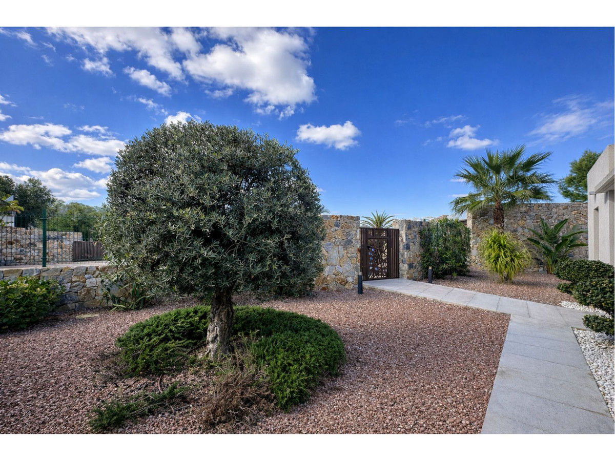 Huis te koop in Las Colinas Golf | 4 slaapkamers H5257588