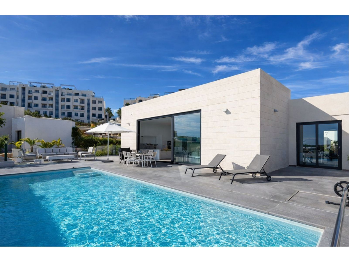 Huis te koop in Las Colinas Golf | 4 slaapkamers H5257588