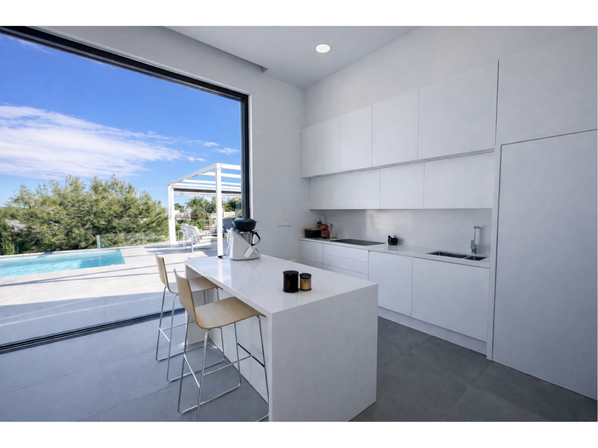 Huis te koop in Las Colinas Golf | 4 slaapkamers H5257588