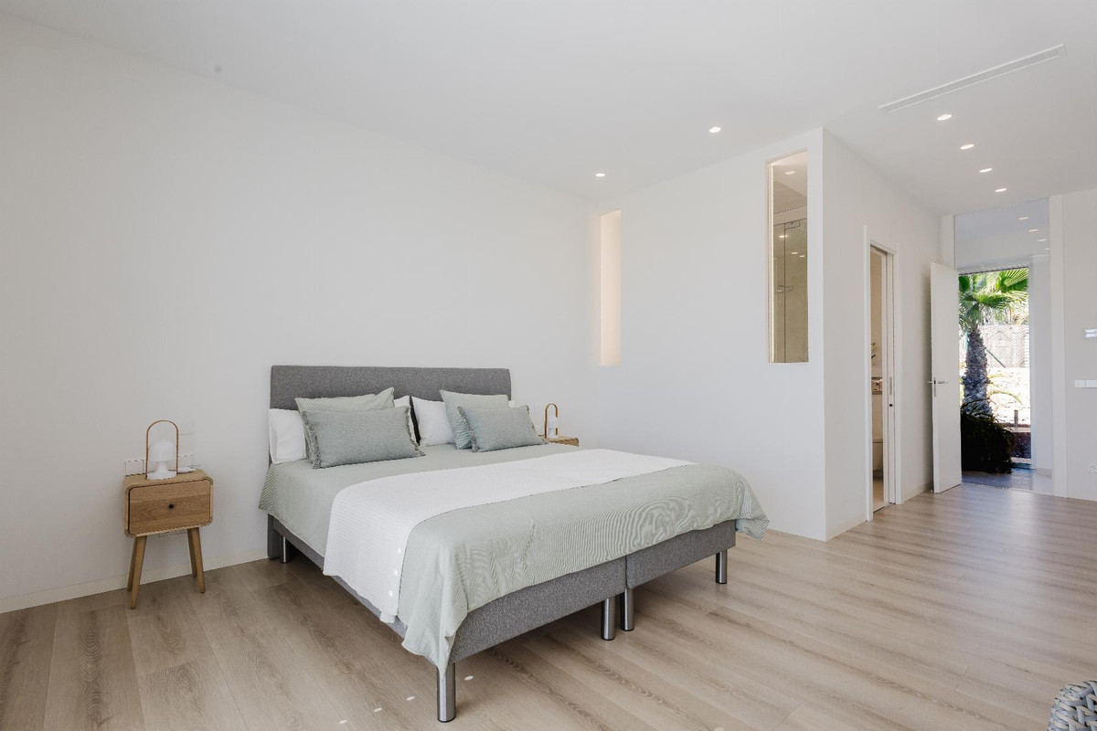 Huis te koop in Las Colinas Golf | 5 slaapkamers H5308462