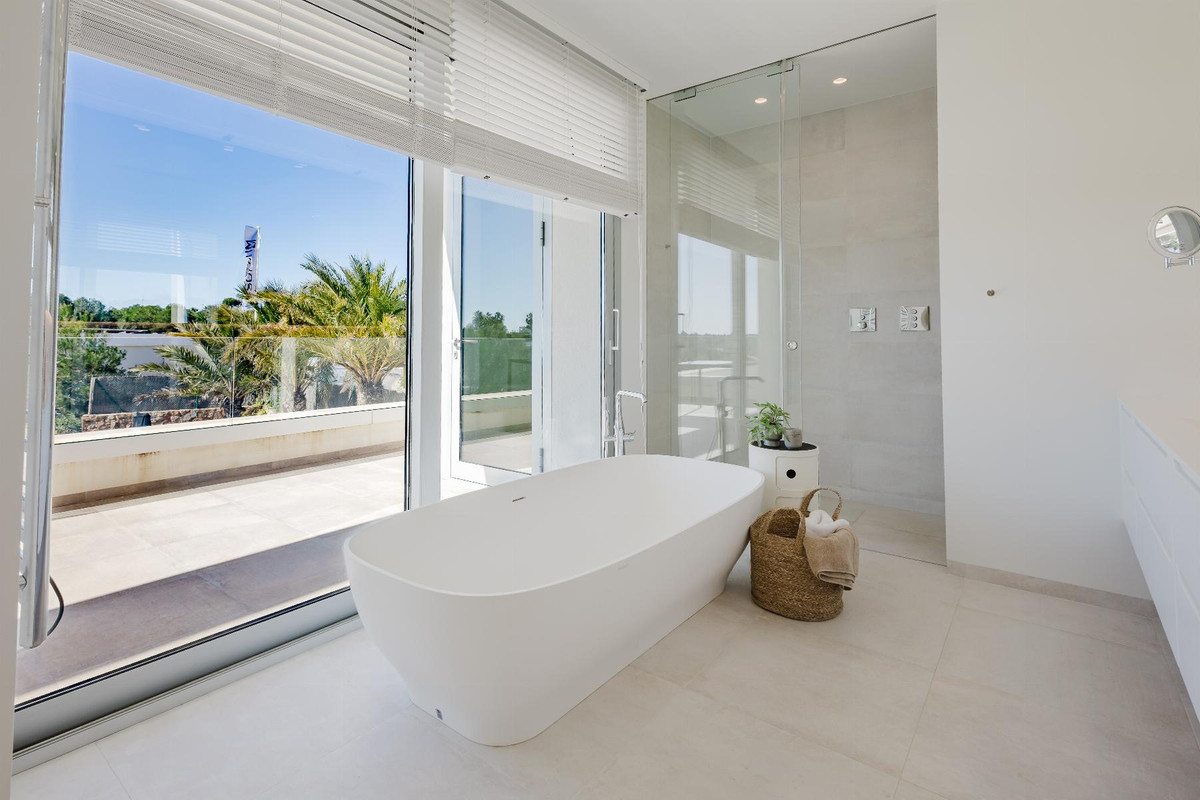 Huis te koop in Las Colinas Golf | 5 slaapkamers H5308462