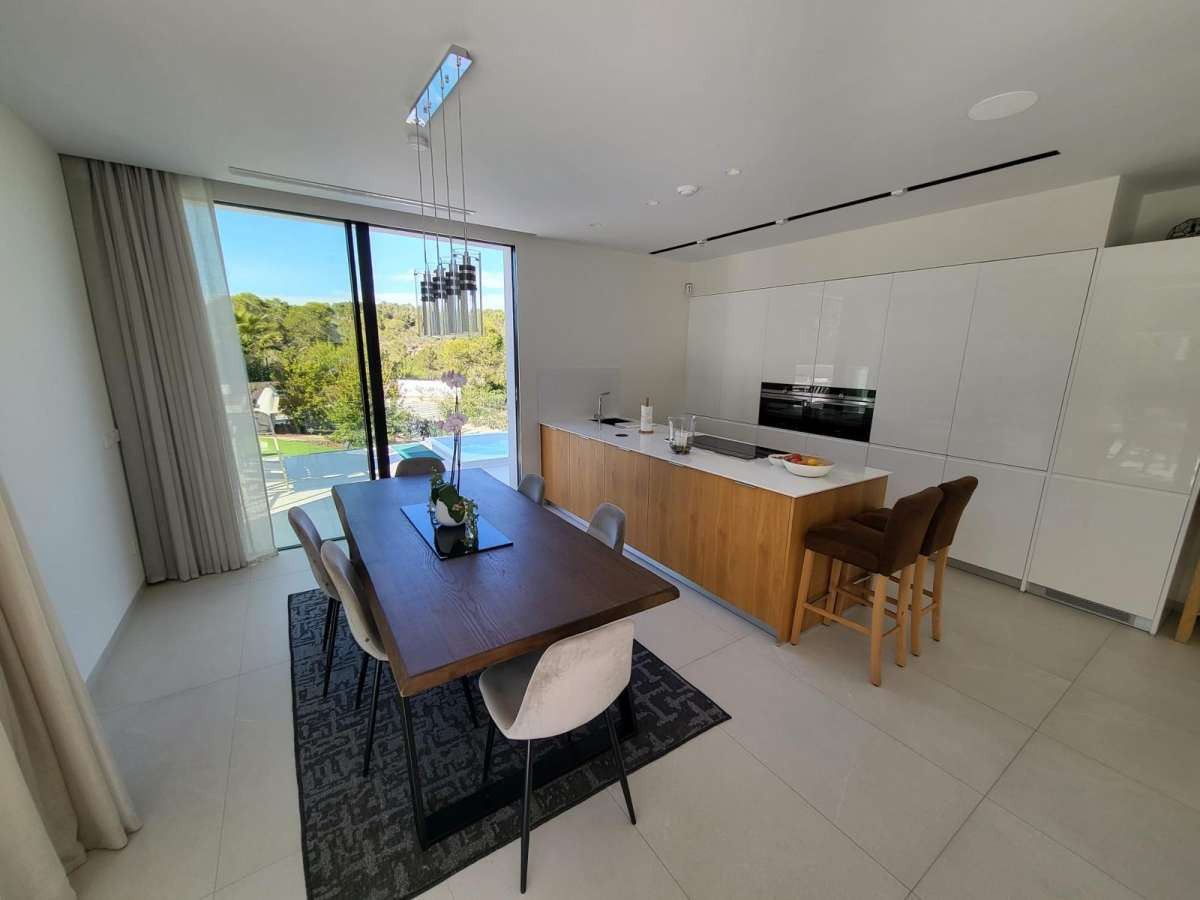 Huis te koop in Las Colinas Golf | 5 slaapkamers H5311219