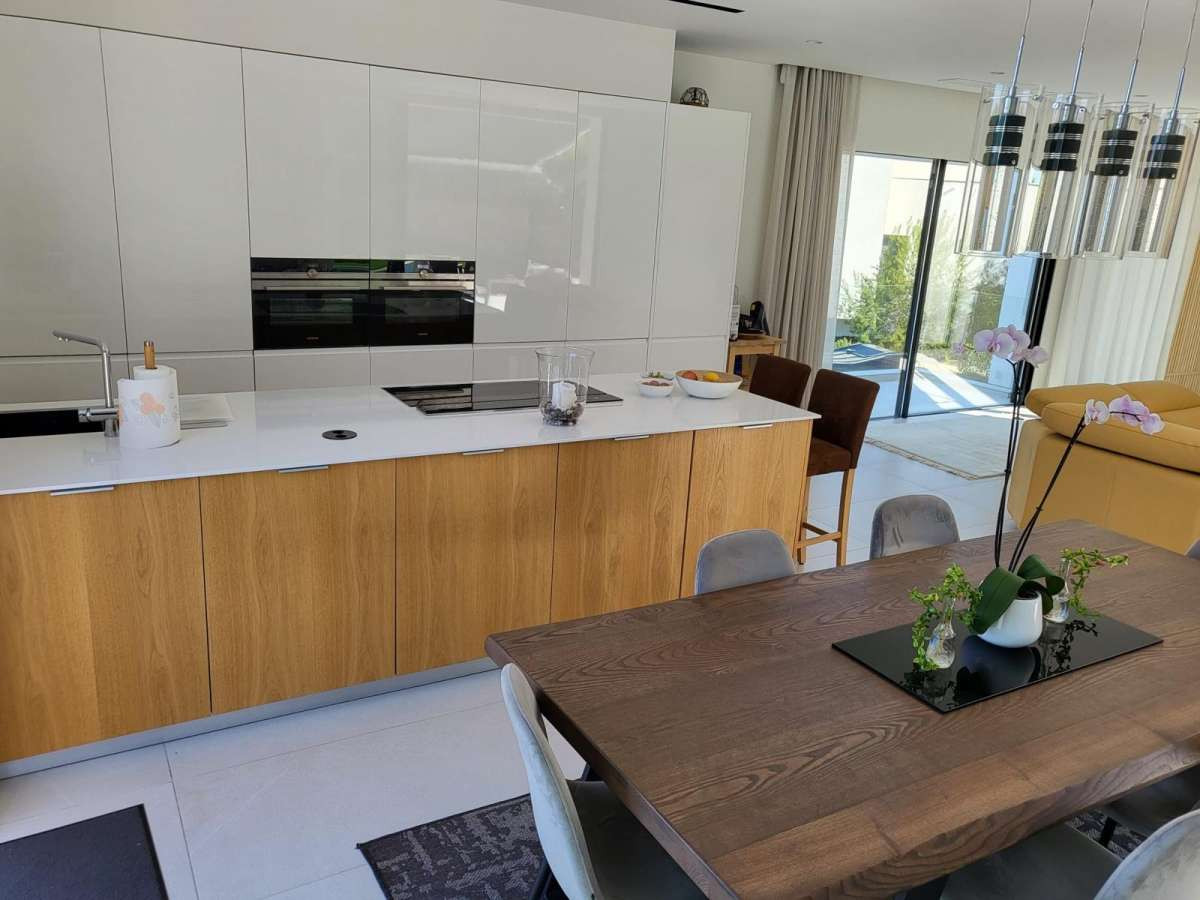 Huis te koop in Las Colinas Golf | 5 slaapkamers H5311219