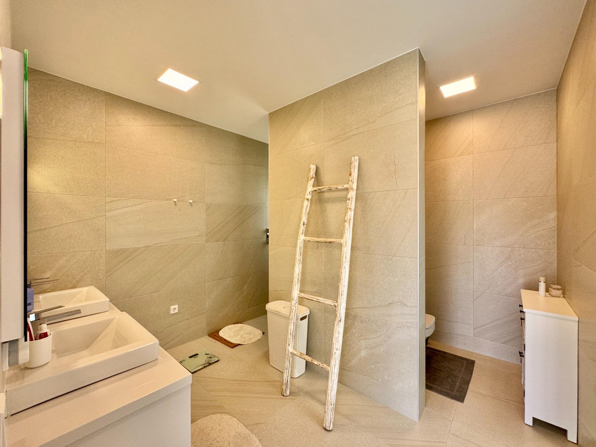 Huis te koop in Las Colinas Golf | 3 slaapkamers H5387539