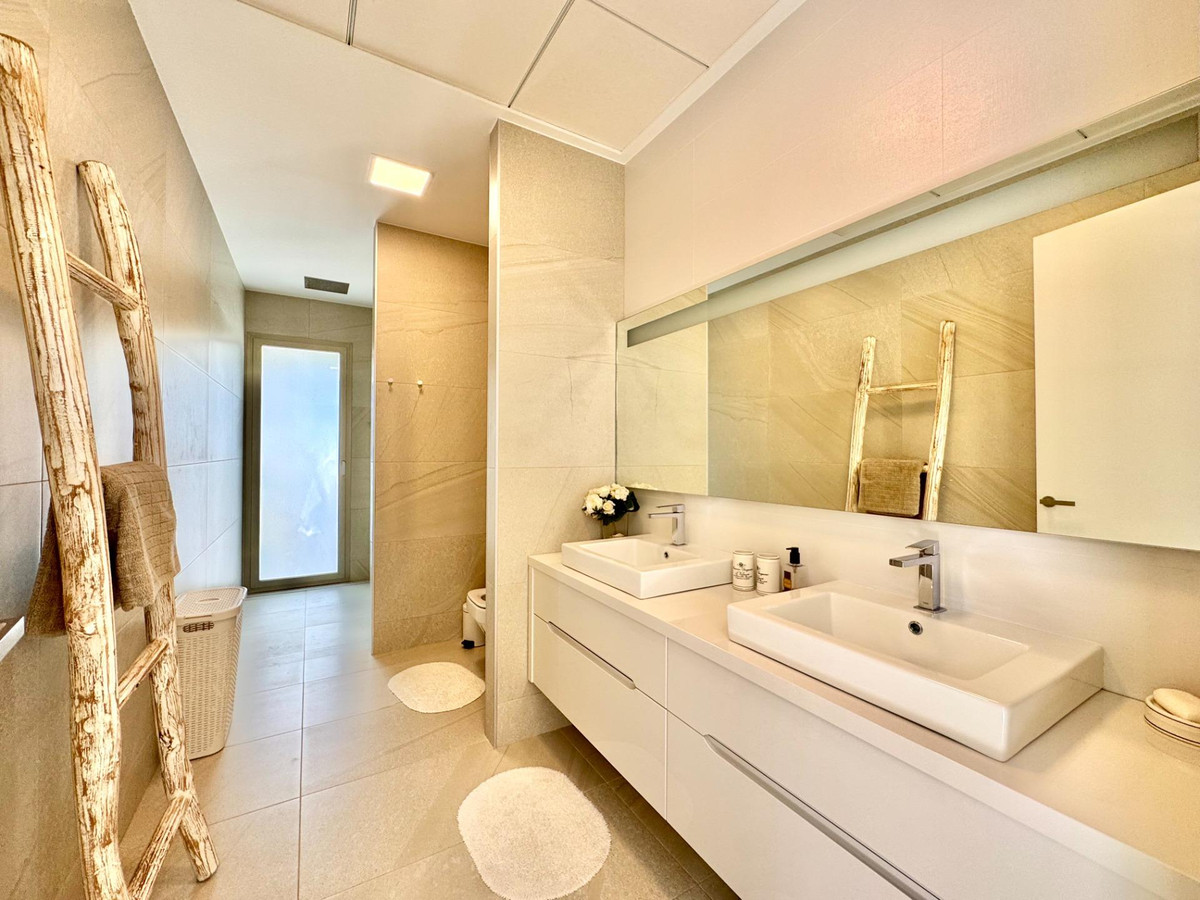 Huis te koop in Las Colinas Golf | 3 slaapkamers H5387539