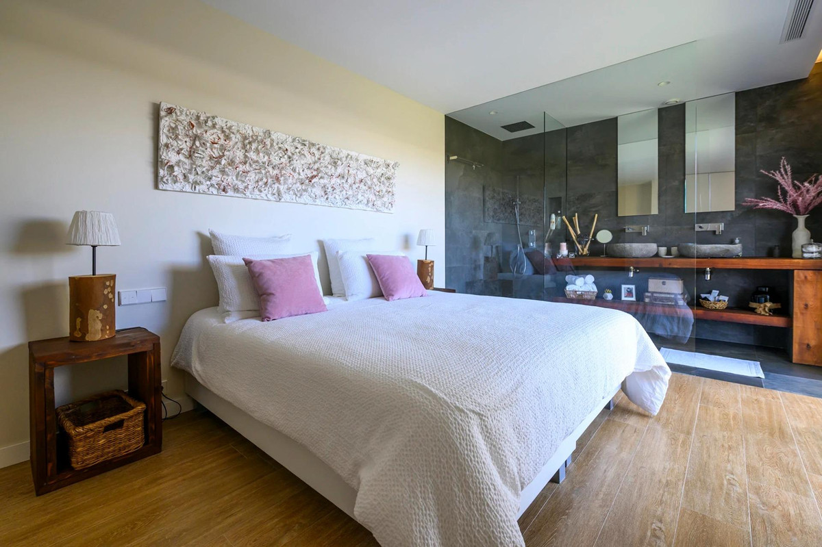 Property main view 40