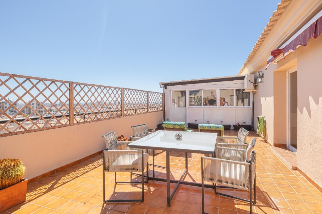 Penthouse te koop in Las Lagunas | 2 slaapkamers H5300350