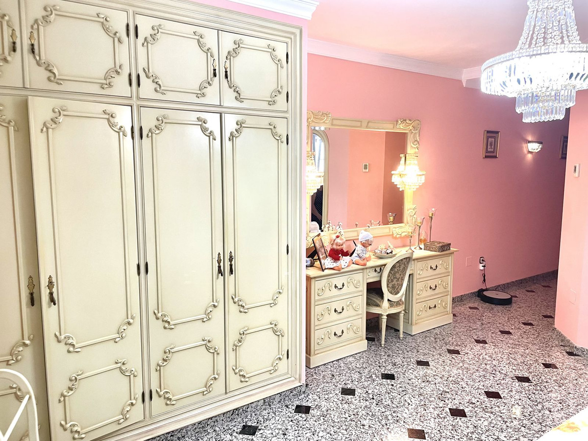 Huis te koop in Las Lagunas | 4 slaapkamers H5461522