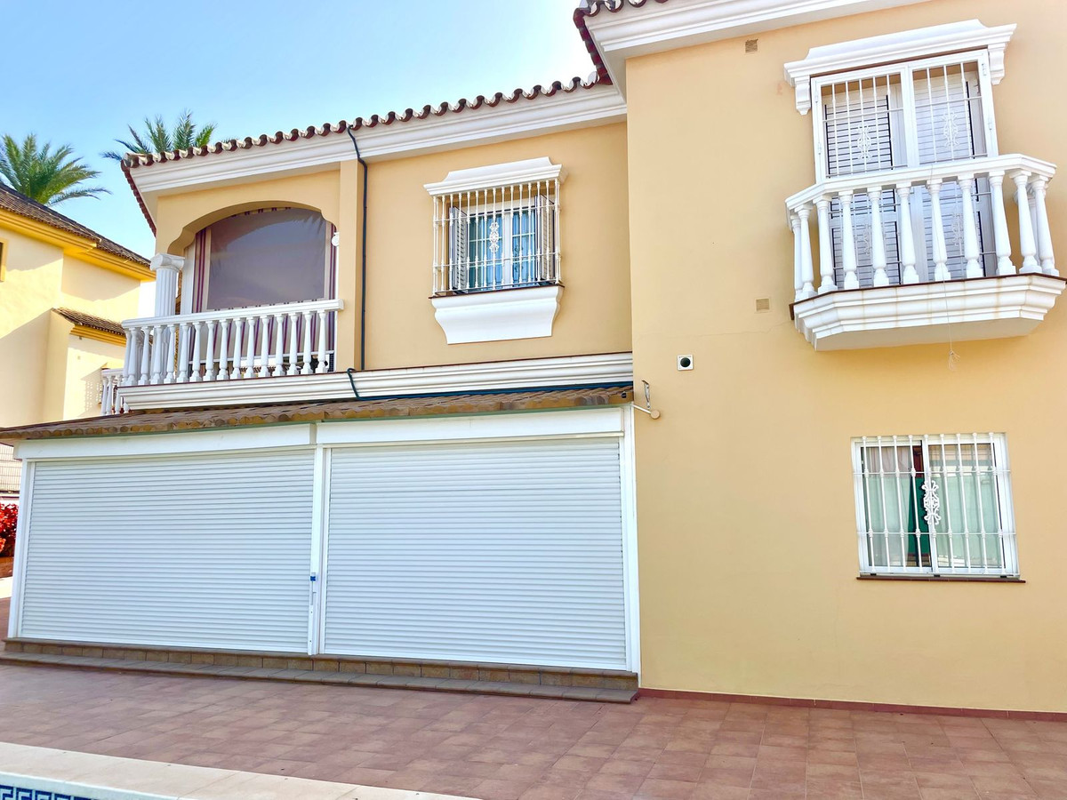 Huis te koop in Las Lagunas | 4 slaapkamers H5461522