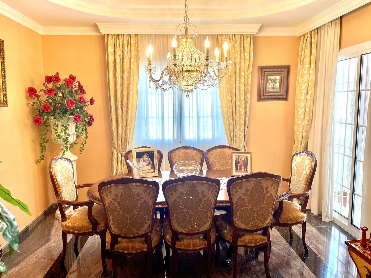 Huis te koop in Las Lagunas | 4 slaapkamers H5461522
