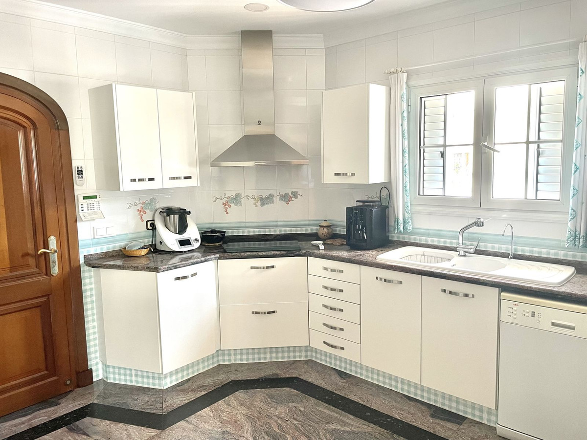 Huis te koop in Las Lagunas | 4 slaapkamers H5461522