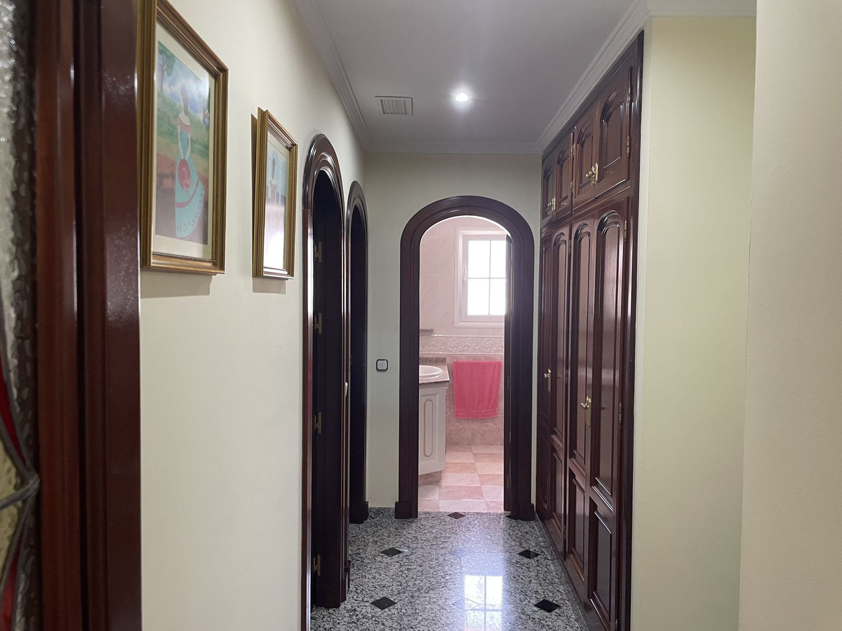 Huis te koop in Las Lagunas | 4 slaapkamers H5461522