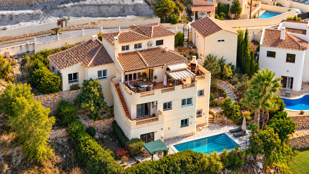 Property main view 32