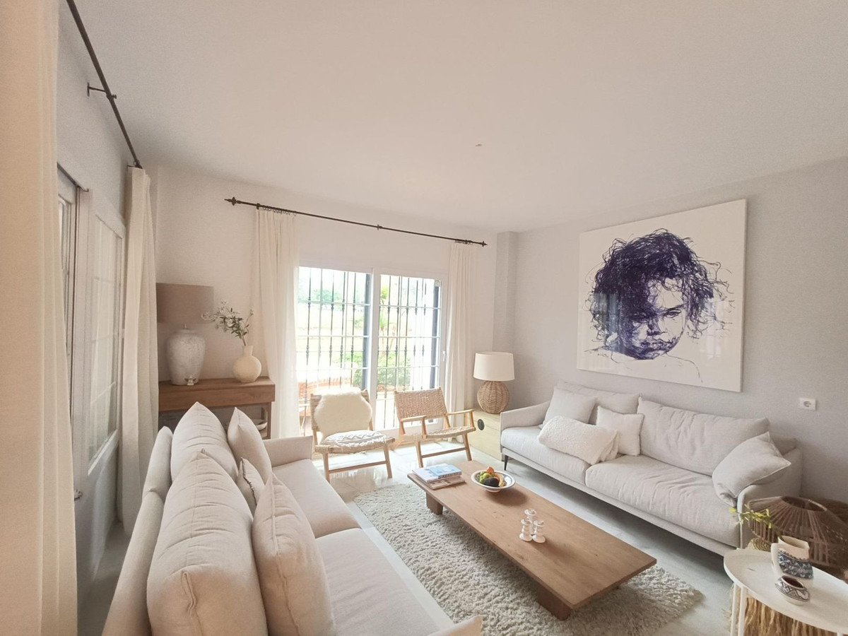Geschakelde Woning in Lauro Golf-2
