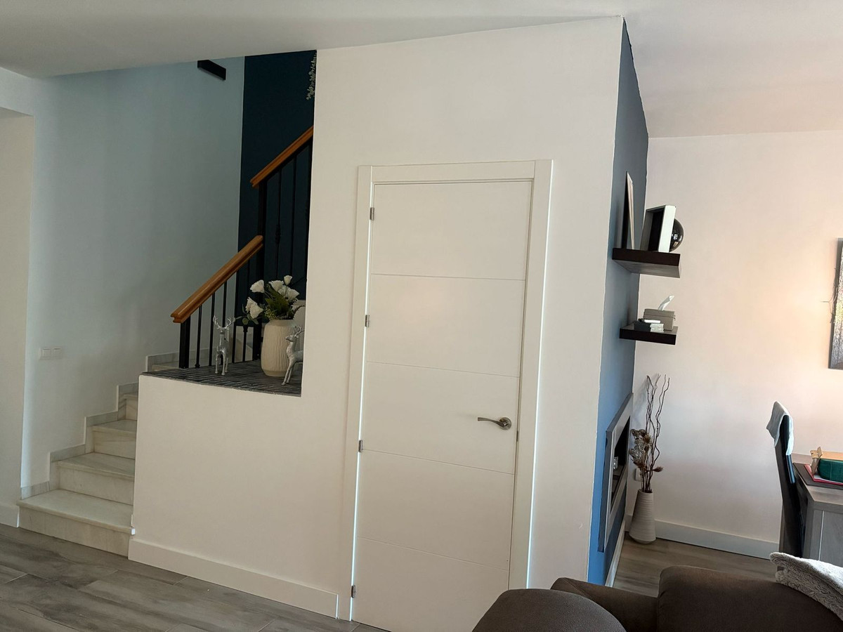 Semi-Vrijstaande Villa in Lauro Golf-27