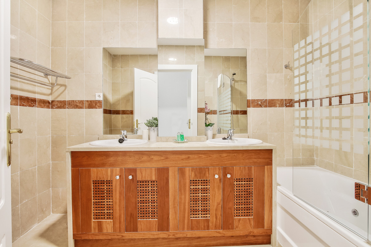 House for sale in Lauro Golf | 4 bedrooms H5077930