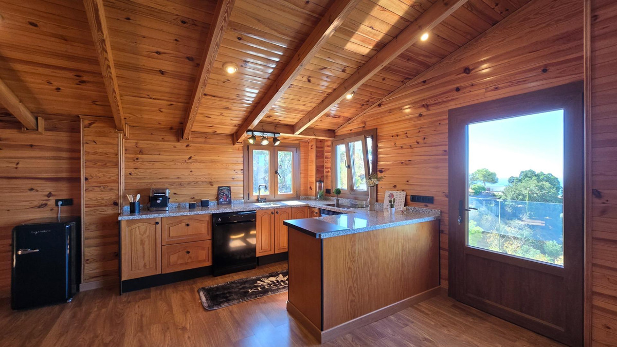 Huis te koop in Limonar | 4 slaapkamers H5245423