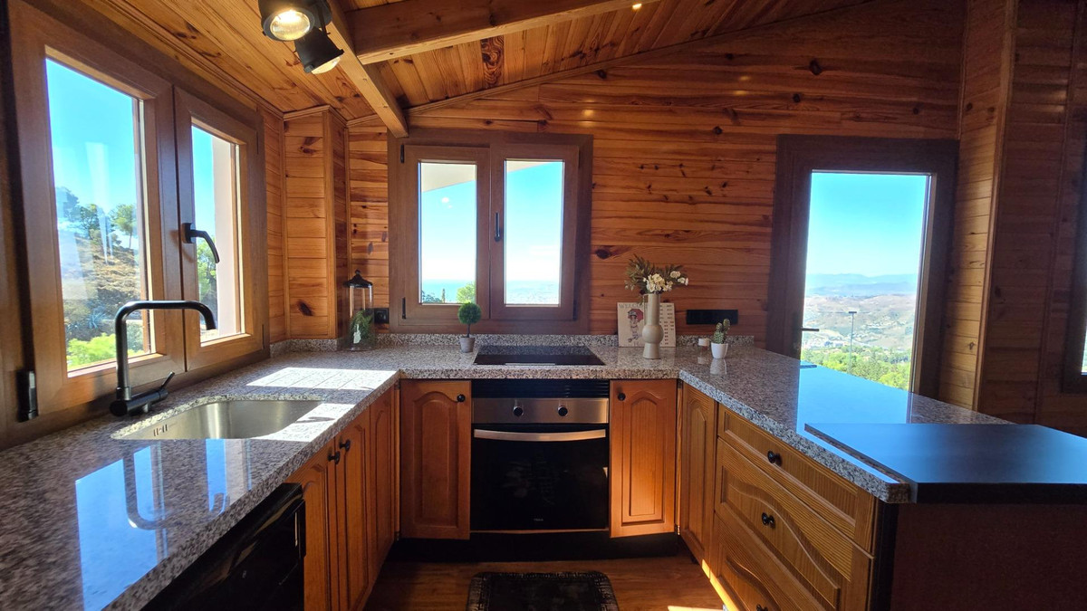 Huis te koop in Limonar | 4 slaapkamers H5245423