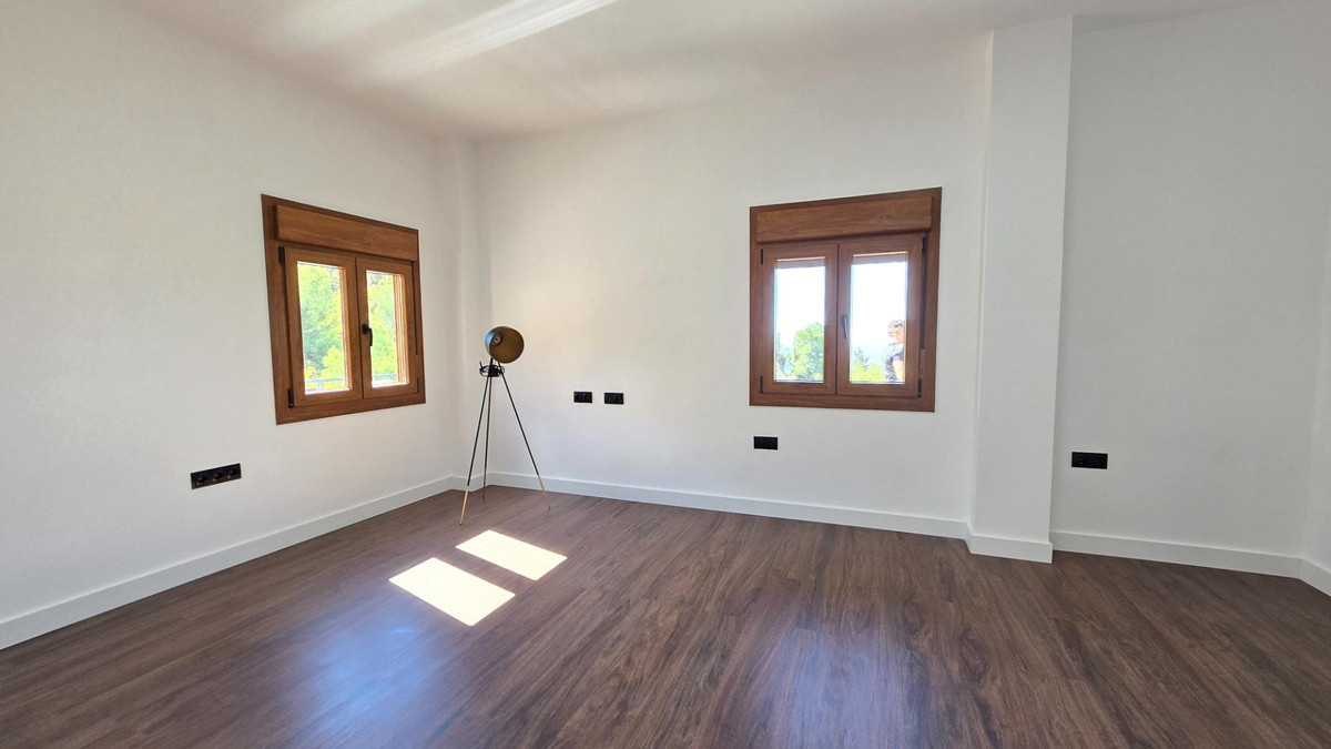 Huis te koop in Limonar | 4 slaapkamers H5245423